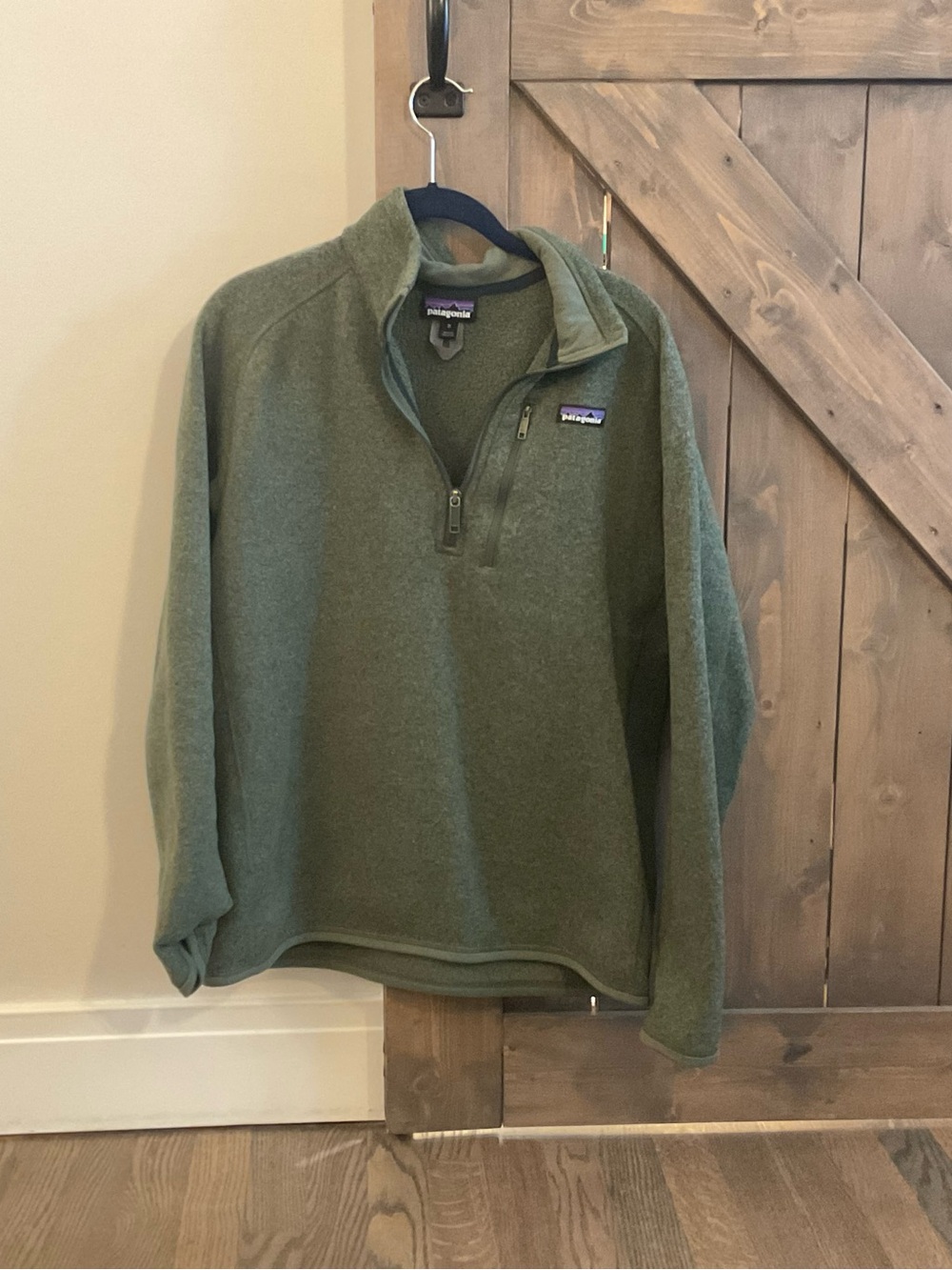 Patagonia Men's Olive Quarter-Zip Fleece Pullover